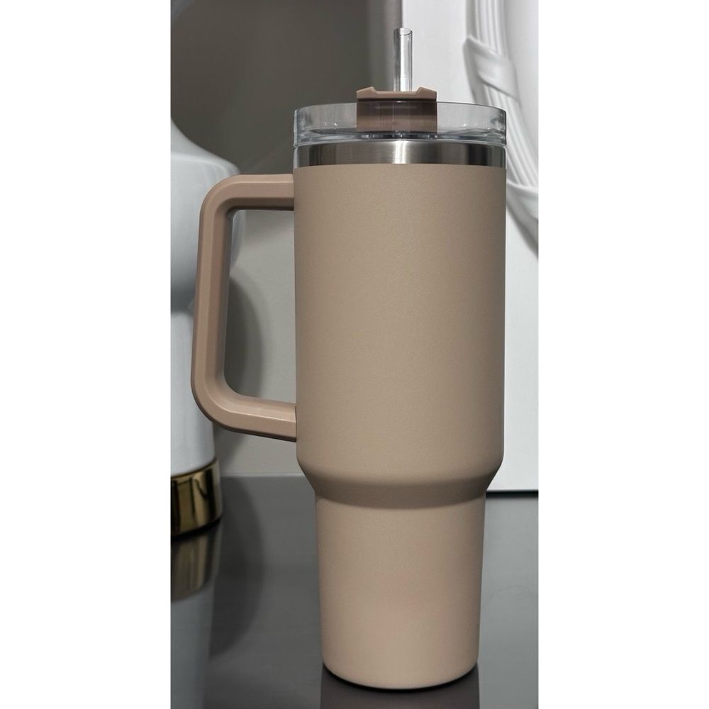 Stanley Adventure Quencher 40oz Stainless Steel Tumbler- DRIFTWOOD - Picture 3 of 6